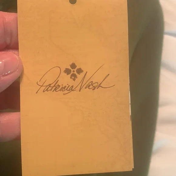 Patricia Nash Knit Cape with Whipstitch Detail size says M/L posted it as medium - Picture 9 of 12